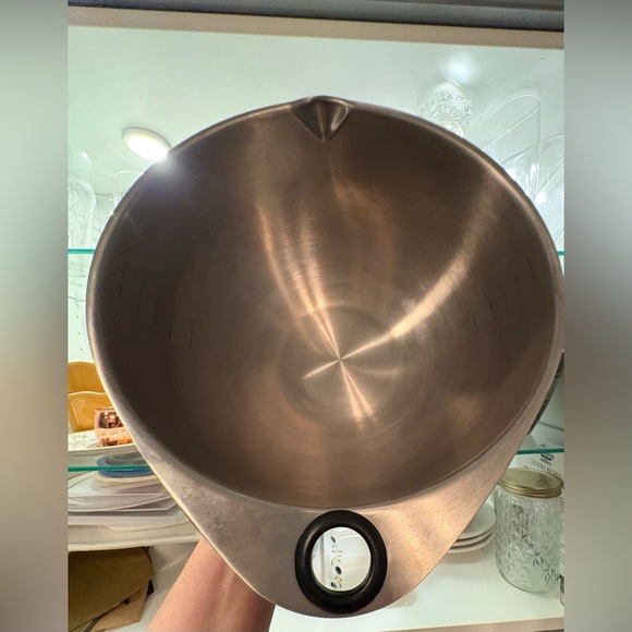 Pampered Chef Stainless Steel Mixing Bowl 24 Cup 6L Pour Spout & Handle - Picture 6 of 10